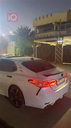 تۆیۆتا کامری